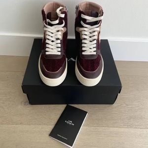 Coach NIB Size 8 Tweed And Leather Oxblood & Pink